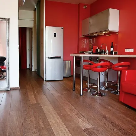 Prinsenhuis Aparthotel 4*