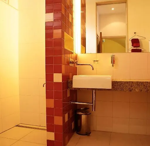 Prinsenhuis Apartahotel 4*